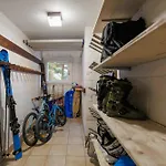 Everest B - Comfortable 2 Bedrooms Апартаменты Зас-Фе